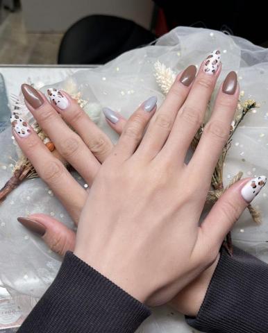 Lili 莉莉專業美甲 - 