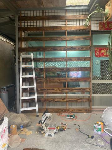 欣富實業社 - 南方松花牆