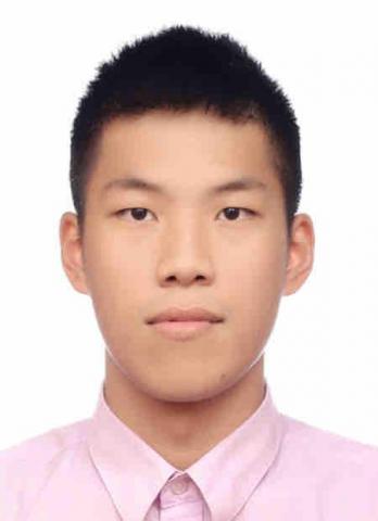 提供游泳服務的專家藍胤庭（竹竿教練