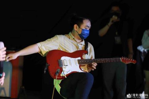 提供烏克麗麗服務的專家莊柏軒