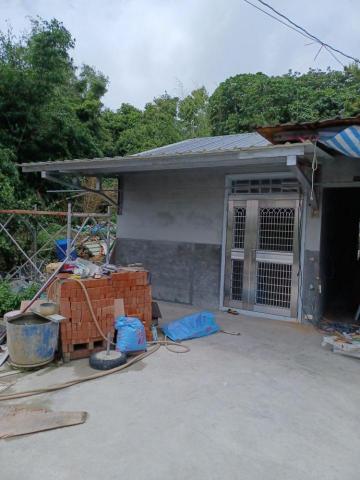 （桃園）毅宏鋼鋁 - 黑鐵採光罩、子母雙開白鐵門