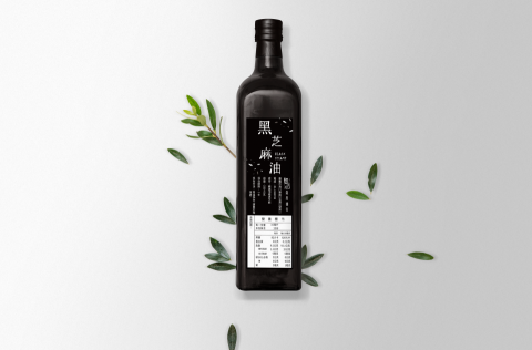 寇宇嫺 - 鈺昌油行標籤設計