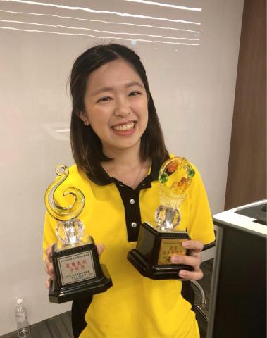 Tr. Rosa - 帶領學生參加朗讀比賽獲獎