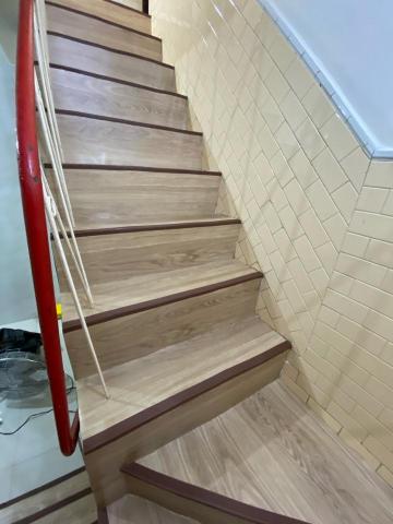 如心輕裝潢工作室 - 樓梯舊換新也可以這樣貼