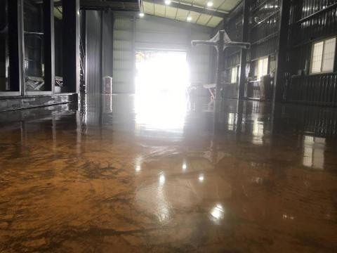 虞峰室內裝修工程有限公司 - 中塗鋪裝