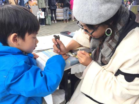 ChaChaYaoArt - 最喜歡幫小孩畫畫的過程 ChaChaYaoArt - 最喜歡幫小孩畫畫的過程