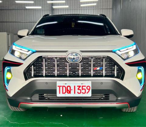 信文 - 2022/4/23 的旗艦版油電四輪驅動RAV4