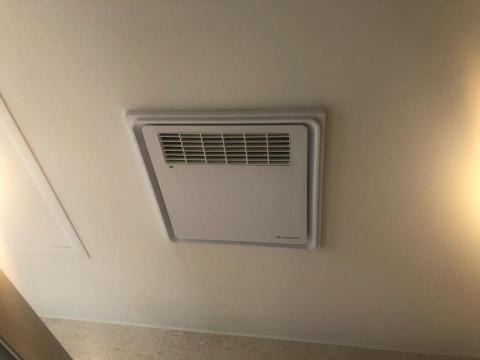 吳洧仁 - 暖風機安裝