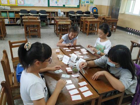 王于佩 Kathy - 遊戲融入教學,激發孩子學習興趣