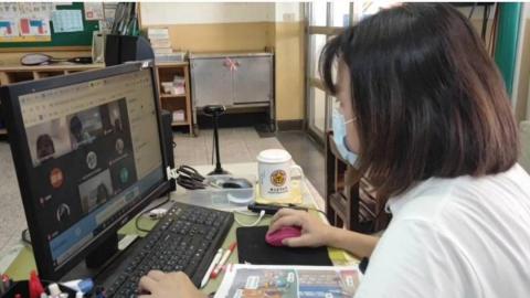 王于佩 Kathy - 線上教學-疫情剛爆發即能立即上線教學並教其他同事使用Google meet上課.