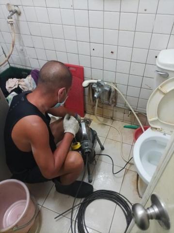 精排通工業社 專通水管馬桶 統編95155051 - 浴室不通 精排通工業社 專通水管馬桶 統編95155051 - 浴室不通