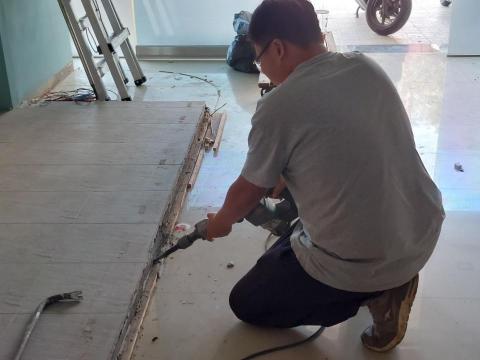 濟福工程行 - 地磚泥作拆除