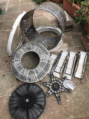 家電/寢具/沙發保養清洗 - 平均一週洗衣兩次的內筒，零件完整分解髒污情況