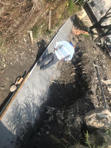 智德企業 - 當土牆打底施工後