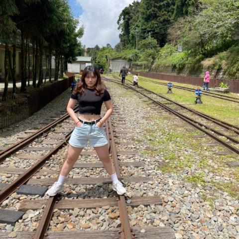 提供衝浪教練課服務的專家豆子