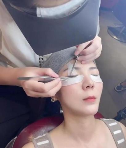 顏囍／囍顏美學 - 美睫服務