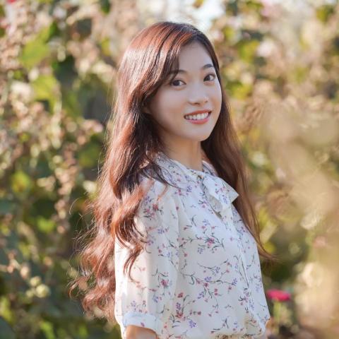 提供刮痧儀服務的專家Nina Lin