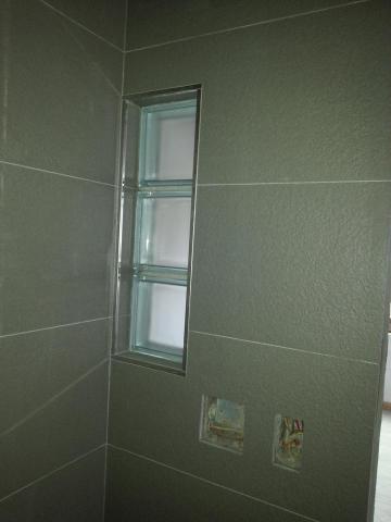 雲開工程行 - 浴室採光玻璃磚。