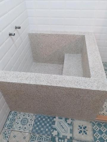 雲開工程行 - 泥砌抿石子浴缸。