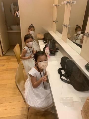 施欣妤🎻小提琴教學中英授課|小提琴表演 - 學生誠品音樂廳發表會 施欣妤🎻小提琴教學中英授課|小提琴表演 - 學生誠品音樂廳發表會