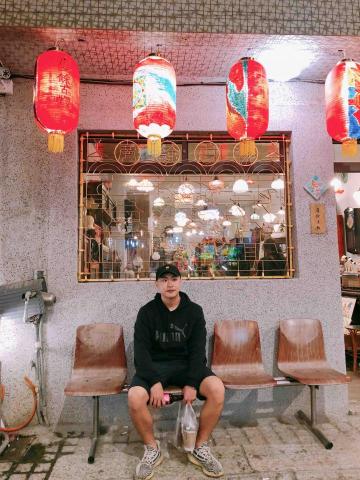 提供游泳選手服務的專家林霆翰