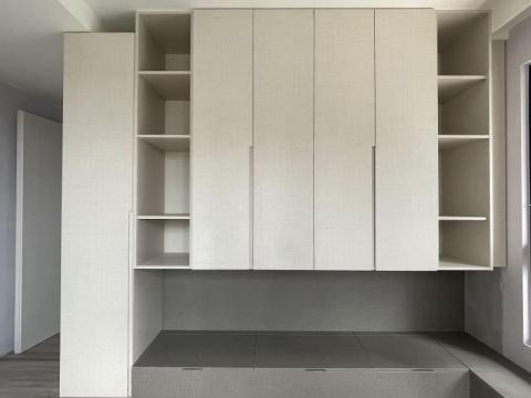 The One - 白色主調,線、面裝飾衣櫃空間 The One - 白色主調,線、面裝飾衣櫃空間