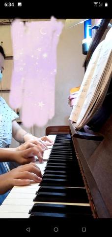 水晶 - 課堂中四手聯彈 水晶 - 課堂中四手聯彈