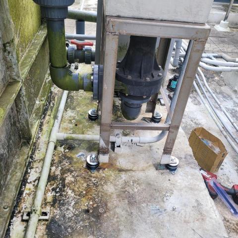 萬光福 - 避震器更換