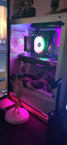 許嘉佑 - 幫客戶組的電腦