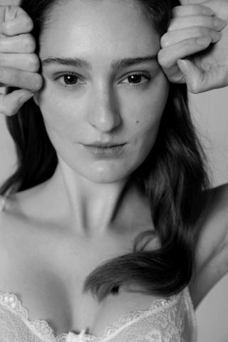 Charis 佳作 makeup stylist/Charis 美睫&middot;紋繡 - 