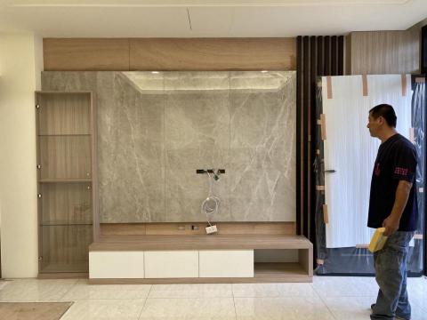 職人的店 - 電視主牆