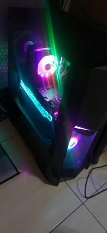 許嘉佑 - 幫客戶組的電腦