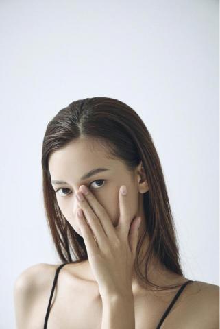 Charis 佳作 makeup stylist/Charis 美睫&middot;紋繡 - 