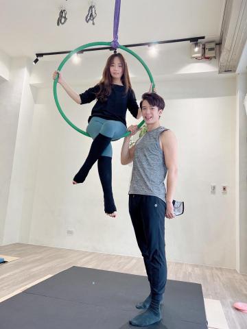 鳳山空中瑜珈|空中環|舞綢|舒緩拉筋|兒童空瑜 -  鳳山空中瑜珈|空中環|舞綢|舒緩拉筋|兒童空瑜 -