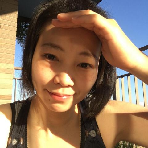 提供寄貨服務的專家傅家妤(筱涵)