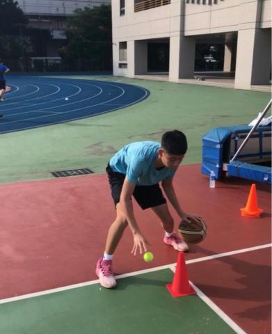劉亦晨 - 教學現場:透過網球以及籃球的結合訓練學生手眼協調能力 劉亦晨 - 教學現場:透過網球以及籃球的結合訓練學生手眼協調能力