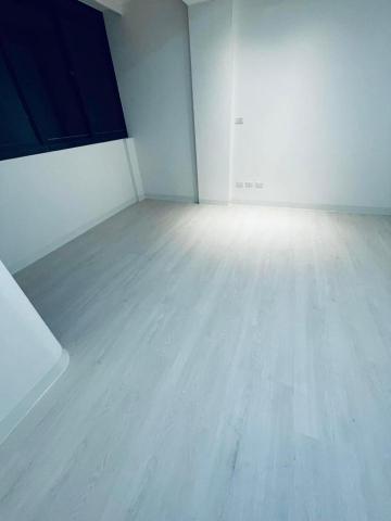 小楊居家傢飾 - SPC卡扣地板