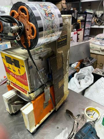 忠昇餐飲設備 - 保養前