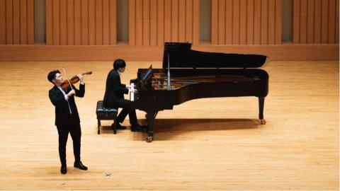 李皓澤 小提琴、鋼琴/線上教學/演出/樂團表演/教學 - 