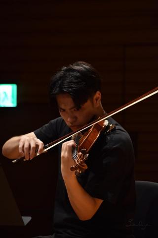 李皓澤 小提琴、鋼琴/線上教學/演出/樂團表演/教學 - 