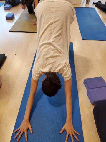 周周-線上瑜珈課 - 