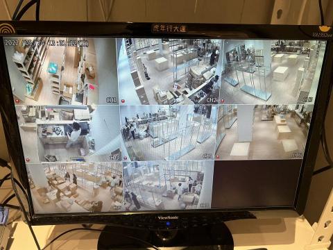 皇嘉科技 - 百貨公司專櫃安裝監視器