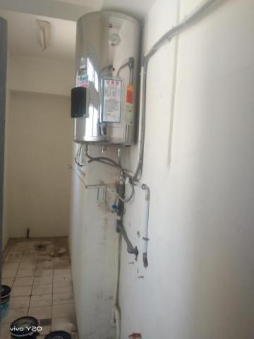 王文雅 - 儲熱電熱水器安裝