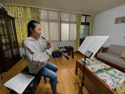 尤怡婷 -  尤怡婷 -