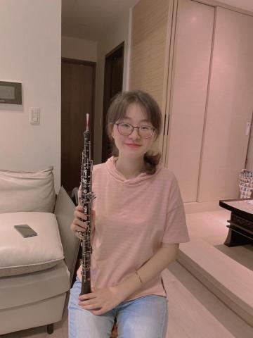 尤怡婷 - 大學三年級的學生/參加管樂社團 尤怡婷 - 大學三年級的學生/參加管樂社團