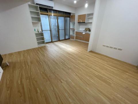 聖辰地板設計(塑膠地板代工達人賴桑) -  聖辰地板設計(塑膠地板代工達人賴桑) -