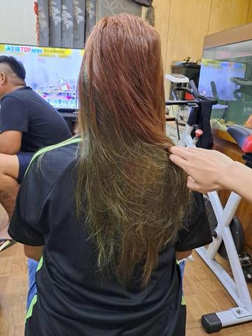 Ivy行動美髮美容&大東剪燙連鎖機構 - 雙色染