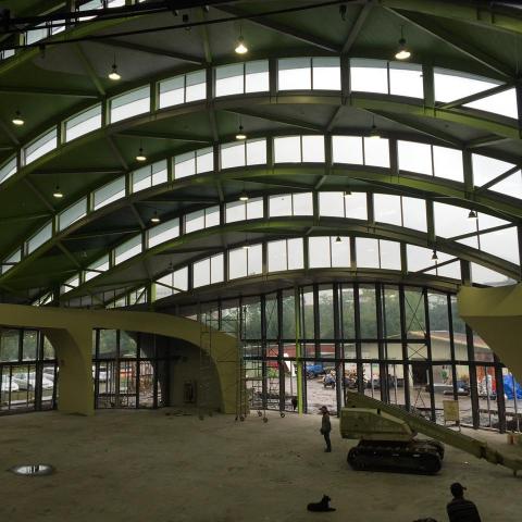 君聖水電工程 - 高空作業燈具安裝