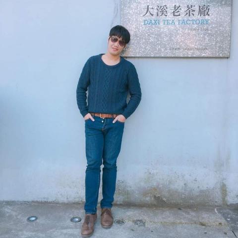 提供兼差服務的專家劉建緯