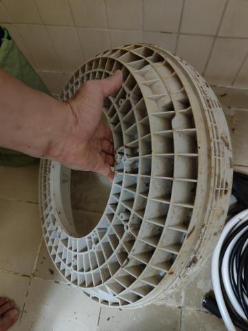 蔡崑生 - 底盤蓋